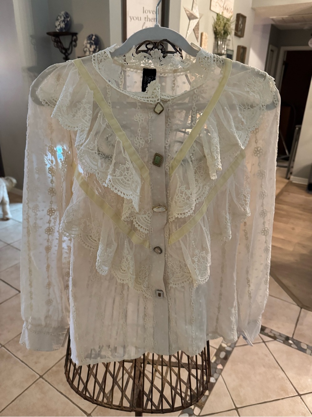 95.1 Nine Fifty One Ivory Lace Victorian Ruffle Sheer Blouse Boho Cottagecore M